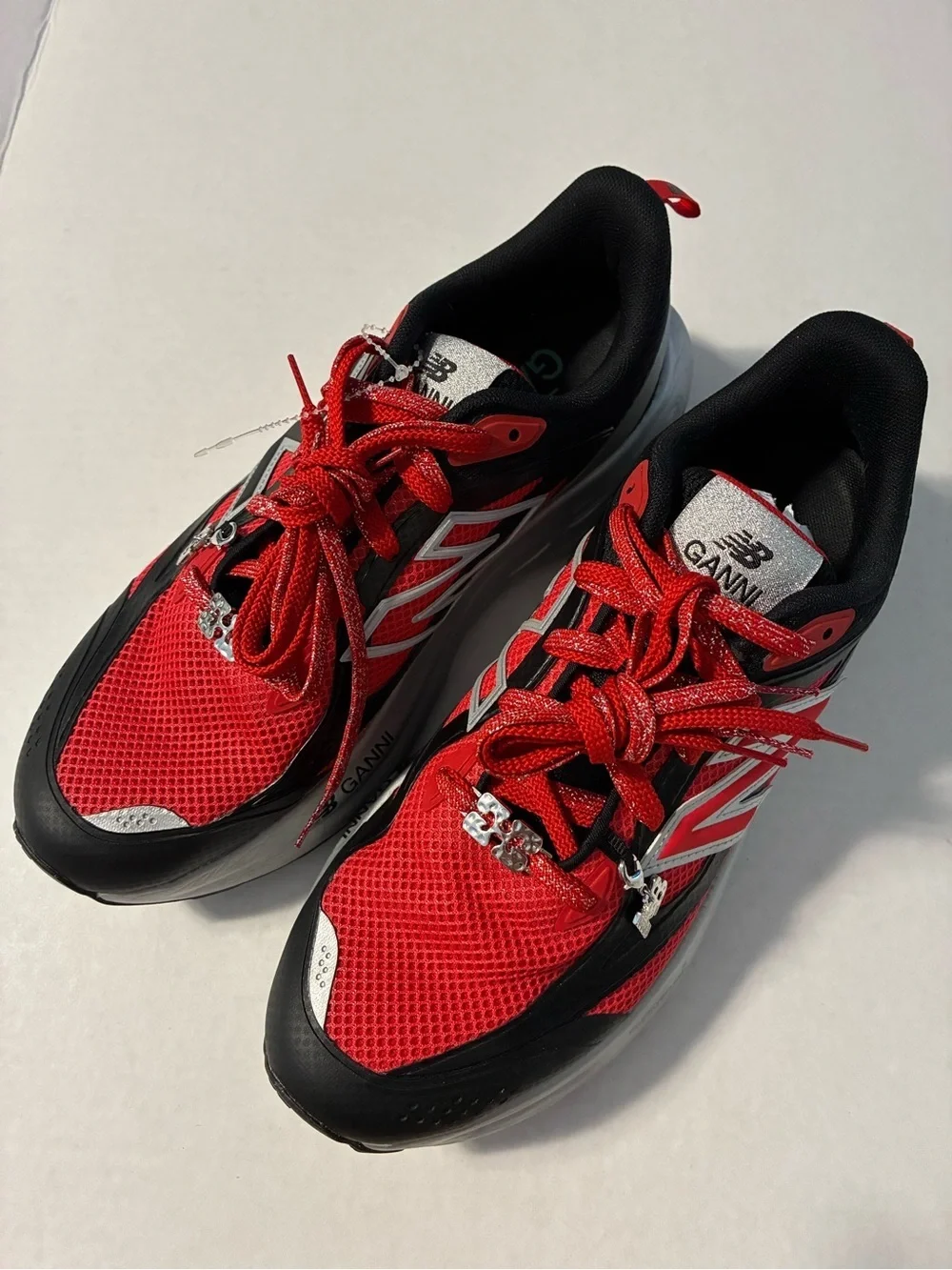 New Balance Fresh Foam Trainer GANNI Black Silver Metallic Red Women’s size 10.5